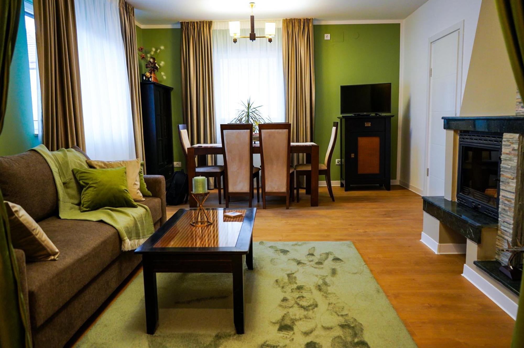 Aristocratic Home Braşov Eksteriør billede